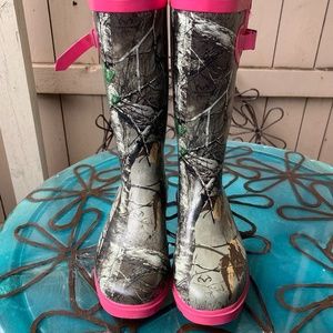 Real Tree Rain Boots